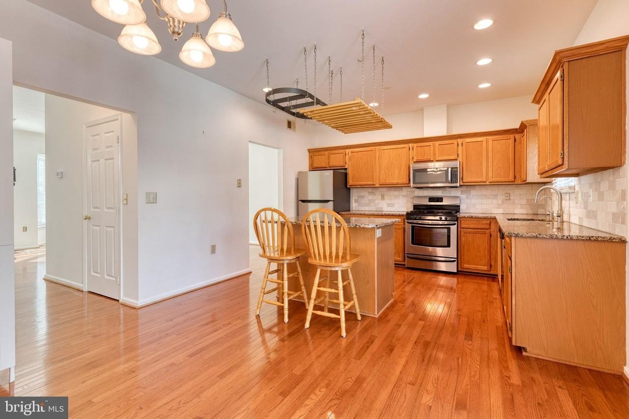 2502 Weston Ct - Photo 7 of 23
