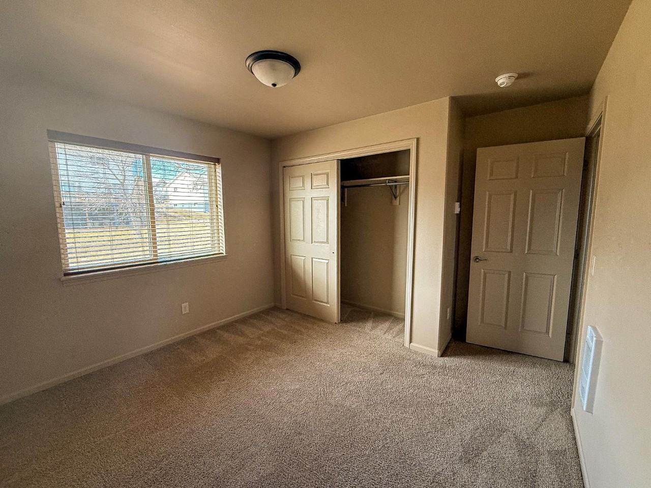 1104 Ballpark Rd Bldg B - Photo 2 of 8