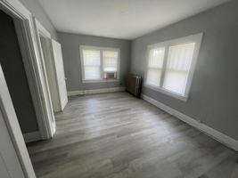 featured image of 1033 N 7th St