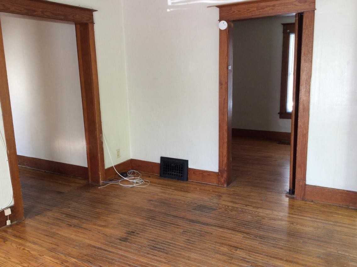 1409 N 14th St - Photo 3 of 9