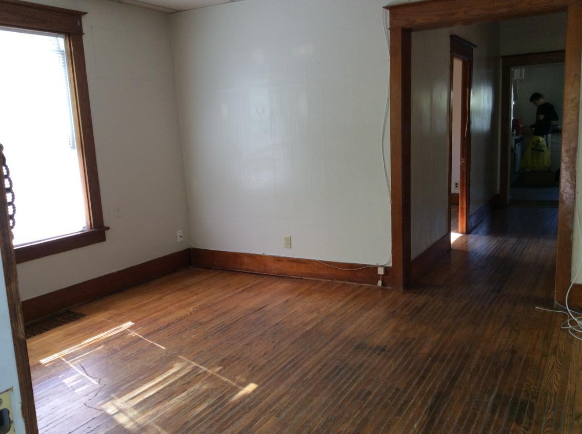 1409 N 14th St - Photo 4 of 9