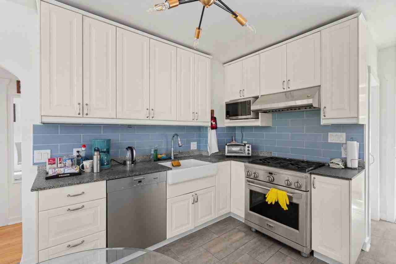 3342 West 5th Ave #1579039P - Photo 3 of 25