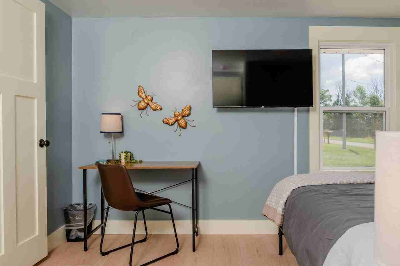 5652 Reighmoor Rd #1579896P - Photo 6 of 21