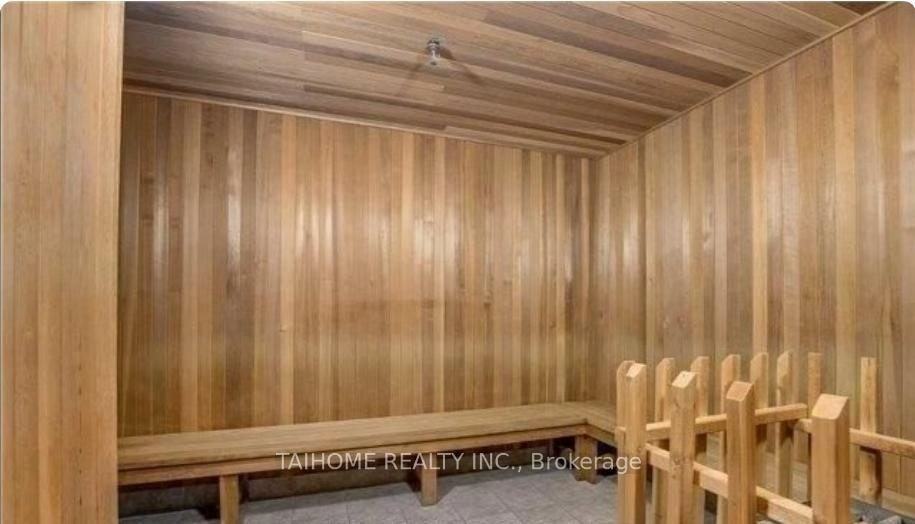 8 Hillcrest Avenue #811 - Photo 6 of 20