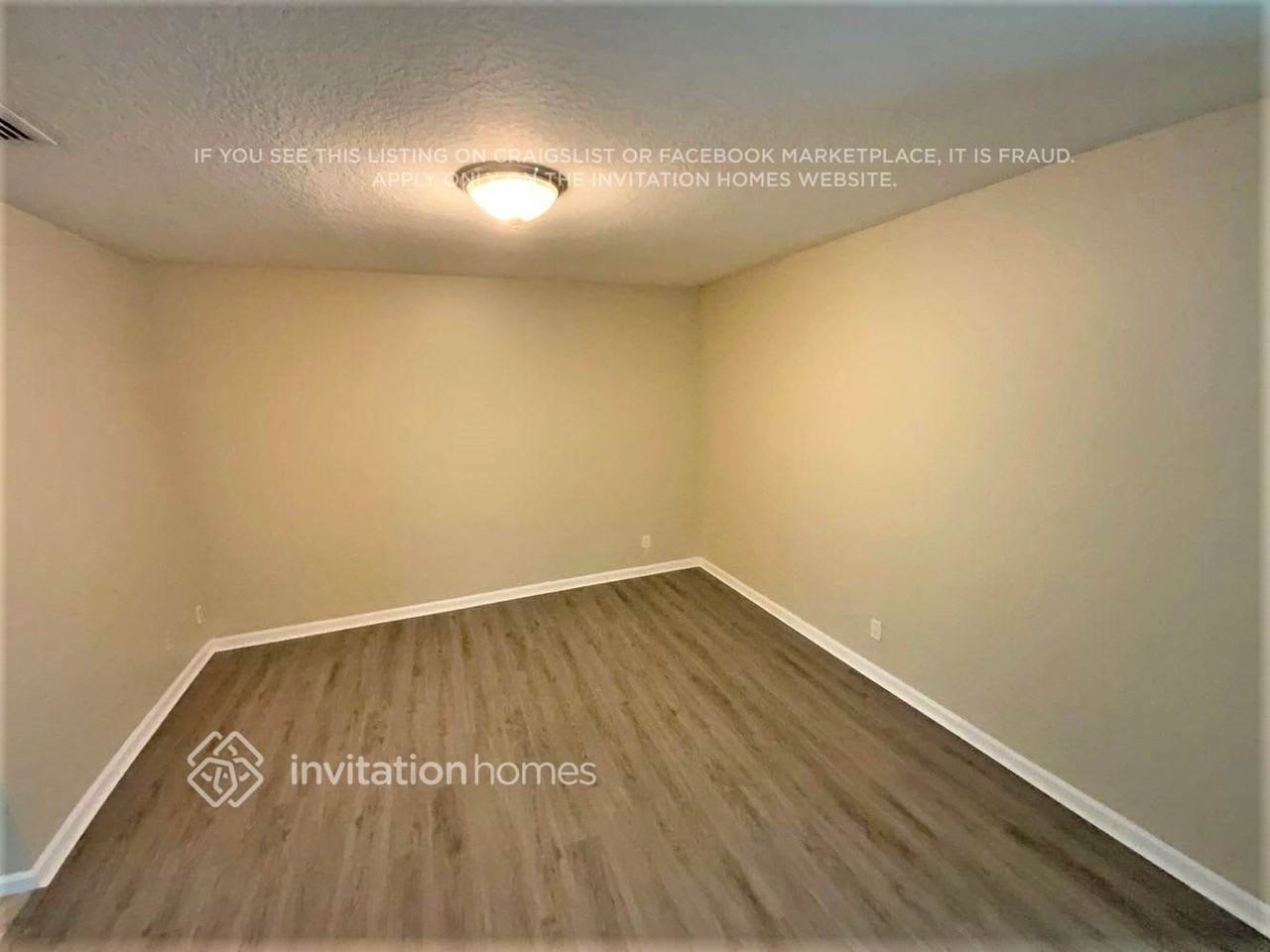 112 Granada St - Photo 7 of 22