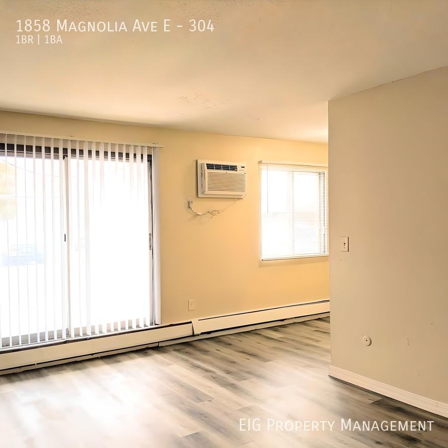 Magnolia - Photo 2 of 45