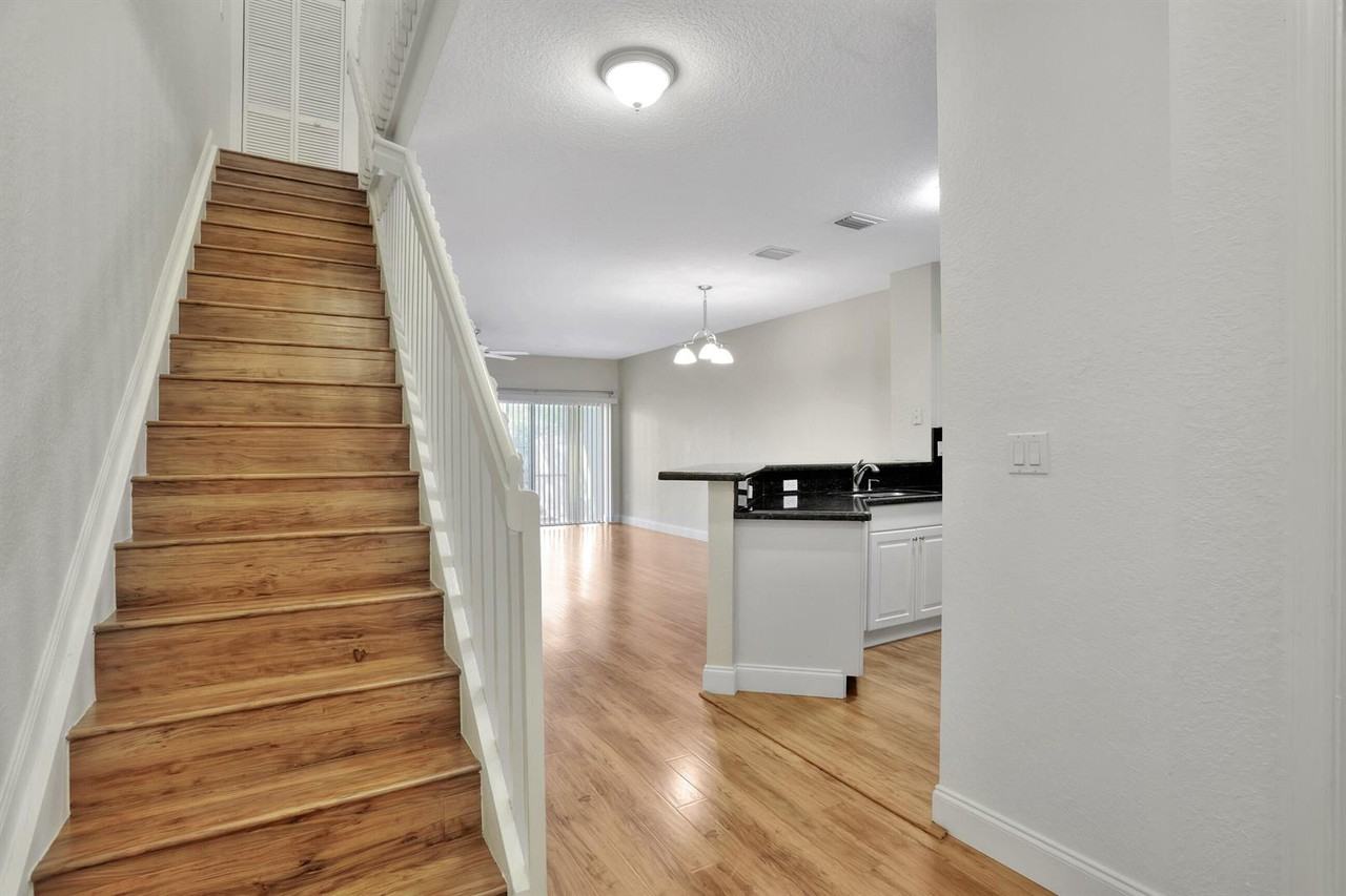 6527 Catalina Lane - Photo 2 of 10