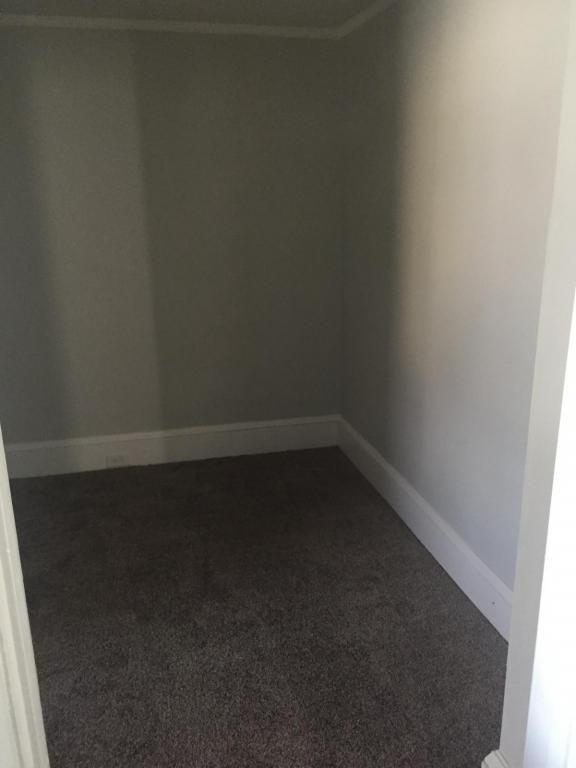 1872 Davis St #4 - Photo 3 of 8