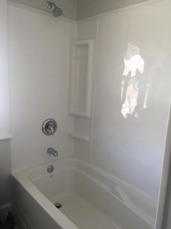 1872 Davis St #4 - Photo 4 of 8