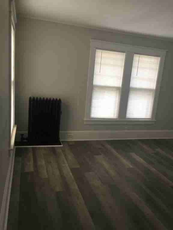 1872 Davis St #4 - Photo 7 of 8