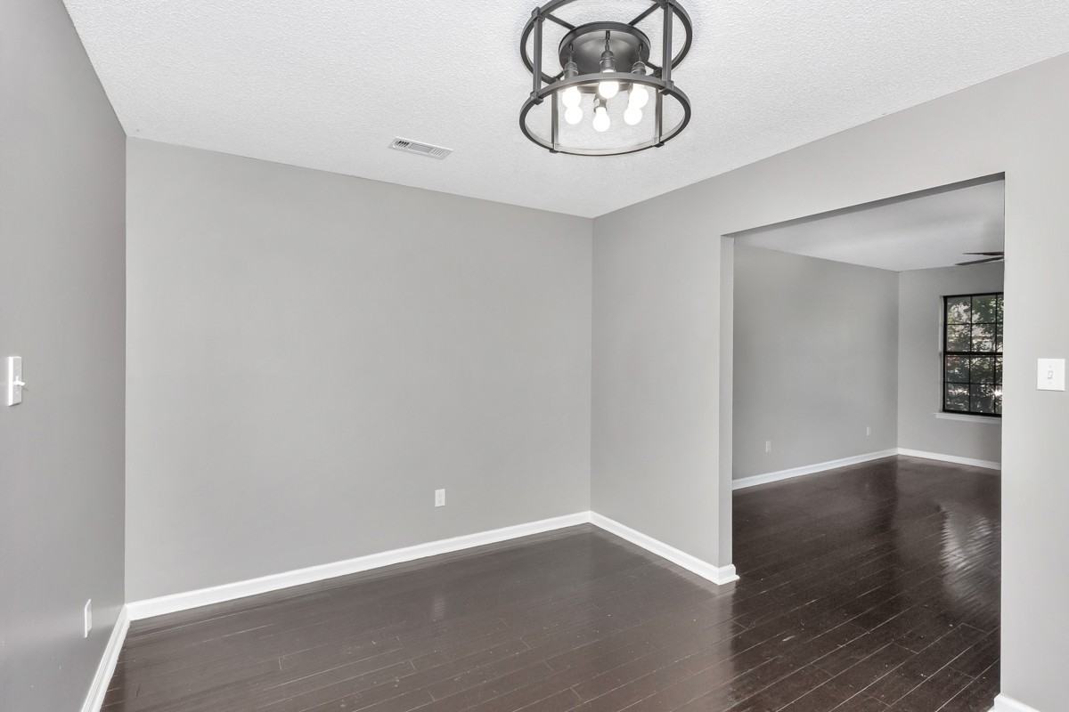 2904 Mcdonald Dr Sw #1 - Photo 4 of 19