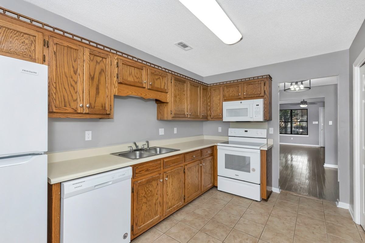 2904 Mcdonald Dr Sw #1 - Photo 5 of 19