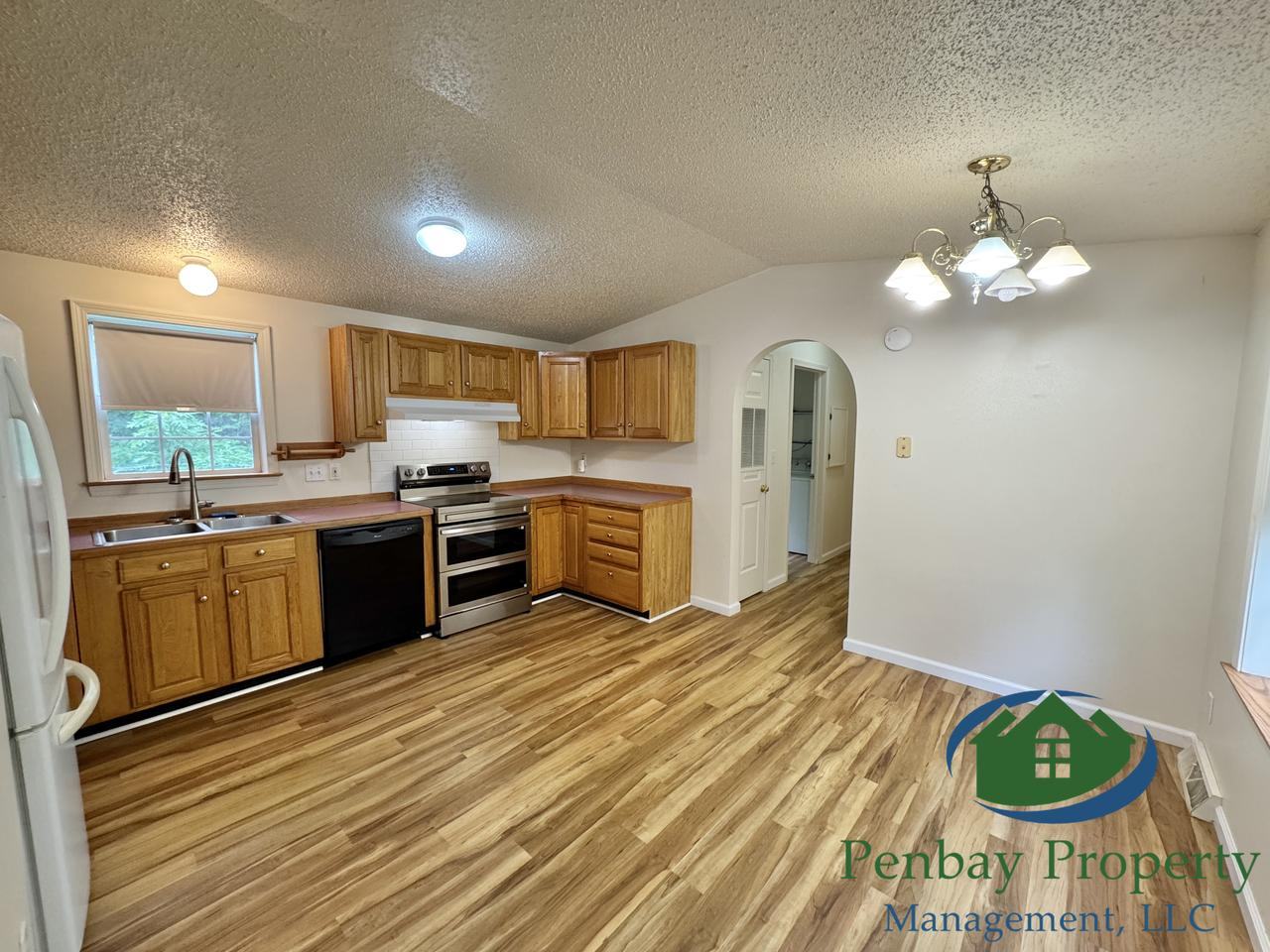 174 Airport Road - Photo 2 of 15