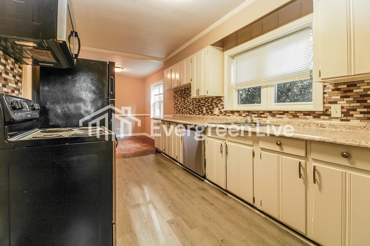 143 W Rosemary Rd - Photo 3 of 15