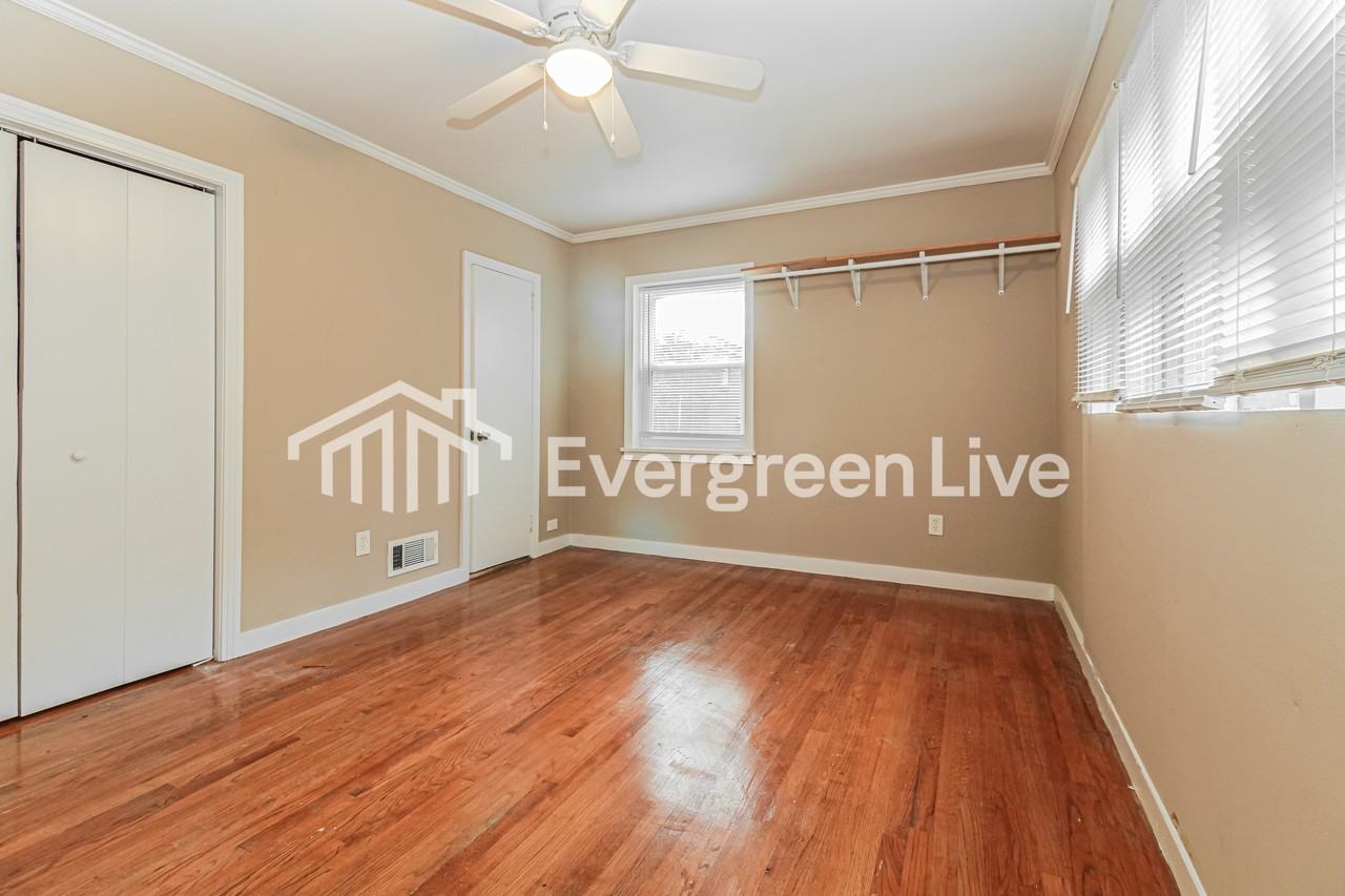 143 W Rosemary Rd - Photo 7 of 15