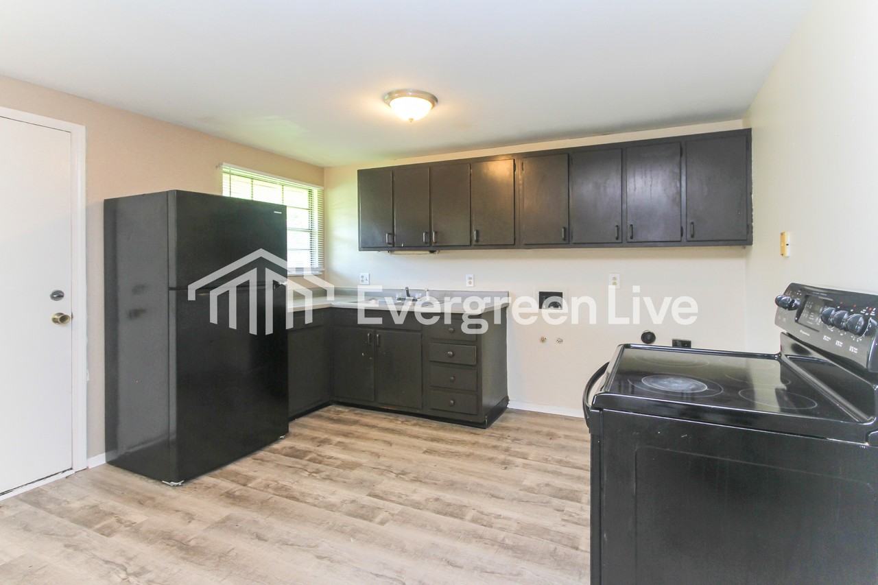 2036 Overlook Ct - Photo 6 of 15