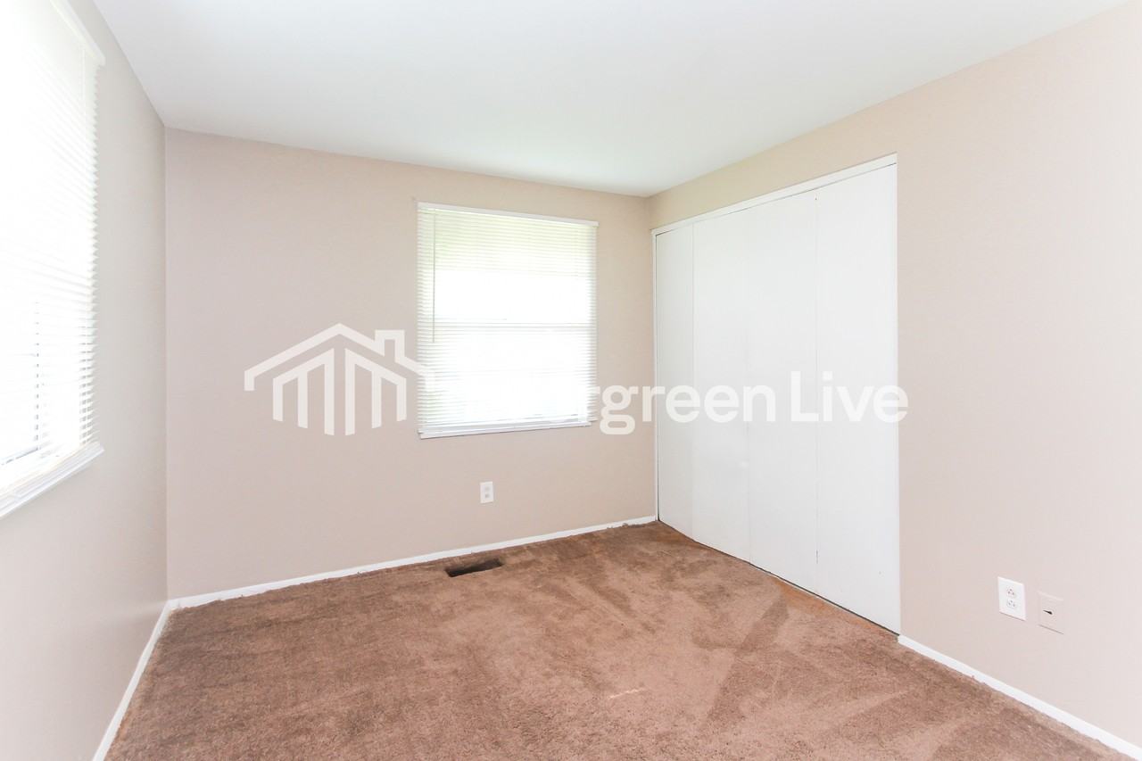 2036 Overlook Ct - Photo 7 of 15