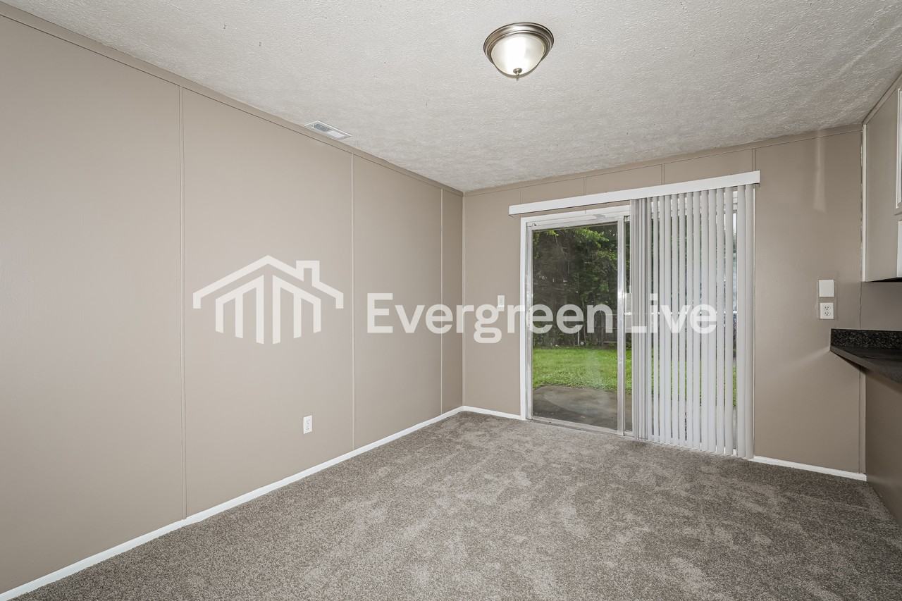 6114 Wedgewood Way - Photo 4 of 15
