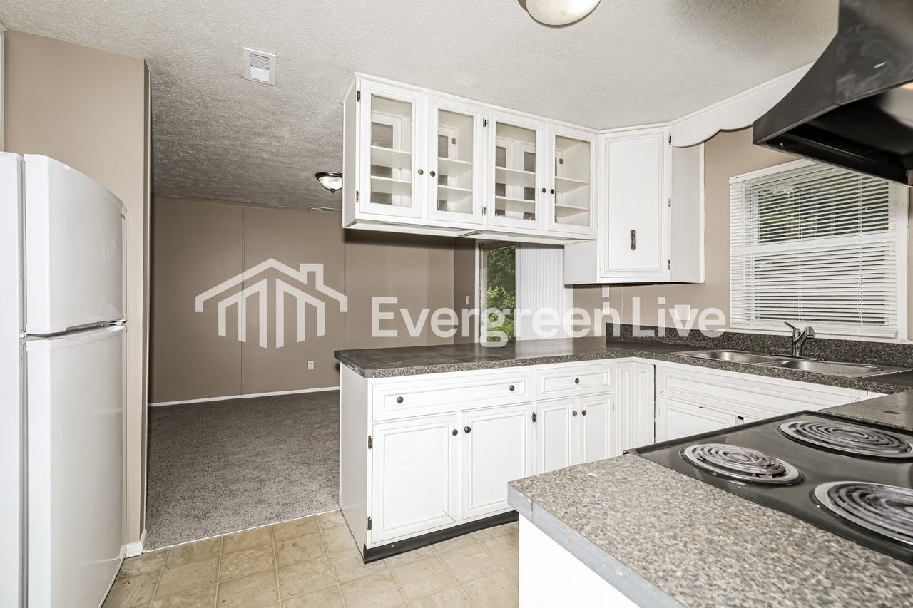 6114 Wedgewood Way - Photo 7 of 15