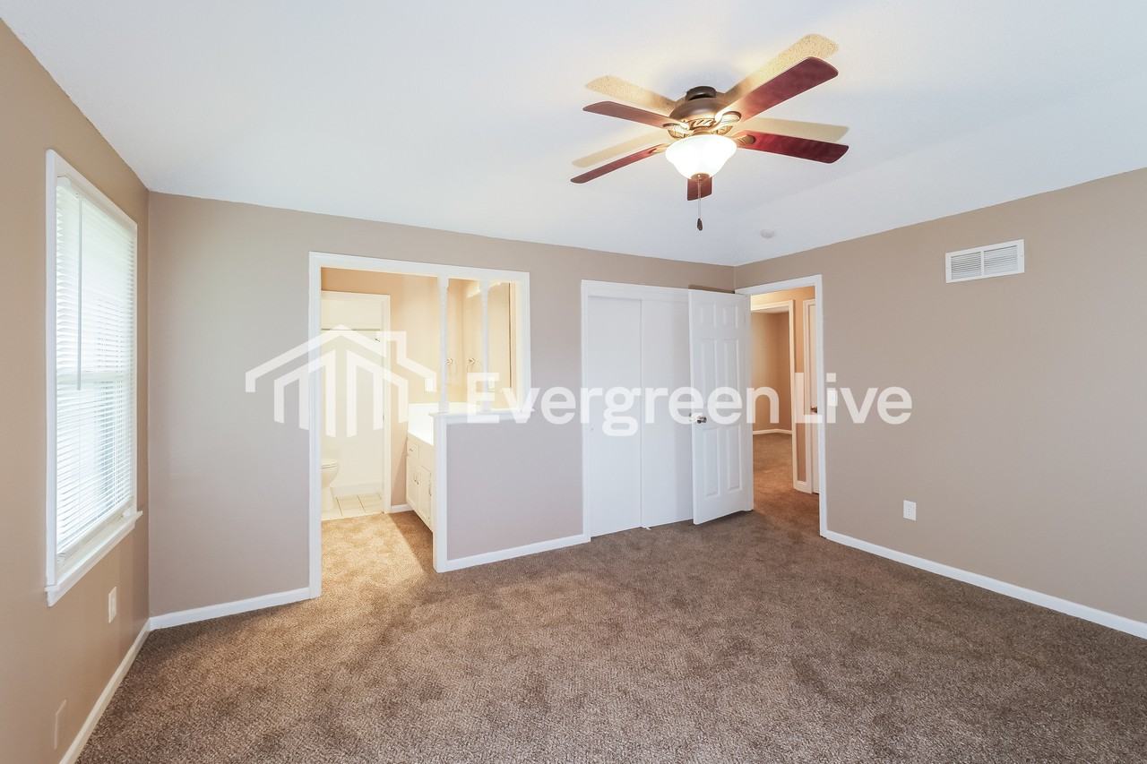 18904 Hanthorne Dr - Photo 7 of 15