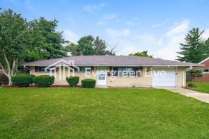 featured image of 2211 Burnside Dr