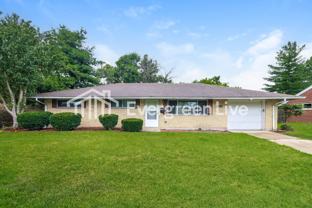 2211 Burnside Dr - Photo 1 of 1
