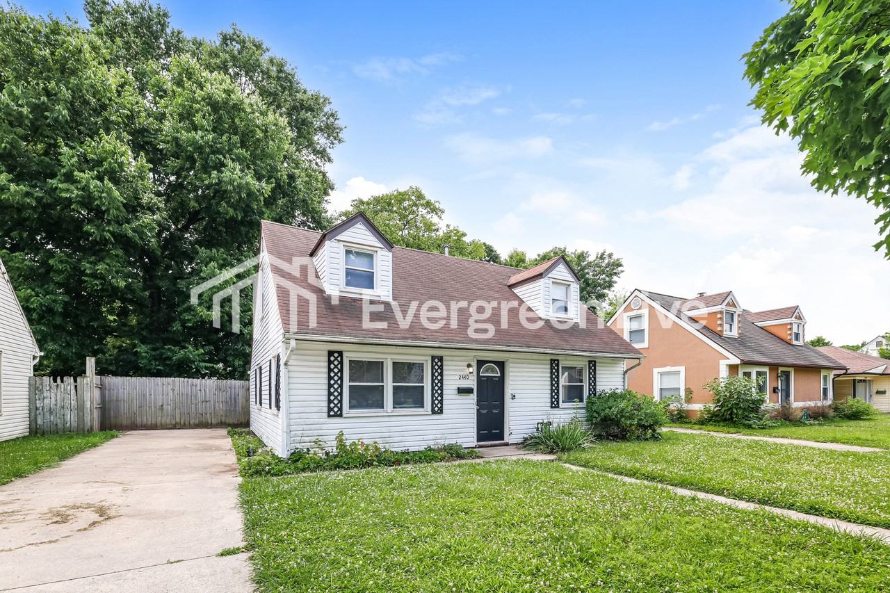 2440 Ned Dr - Photo 2 of 15