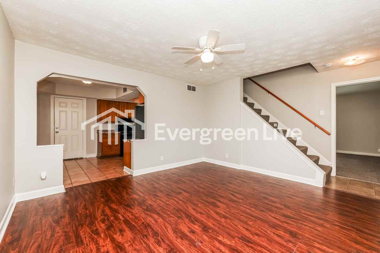 2440 Ned Dr - Photo 3 of 15
