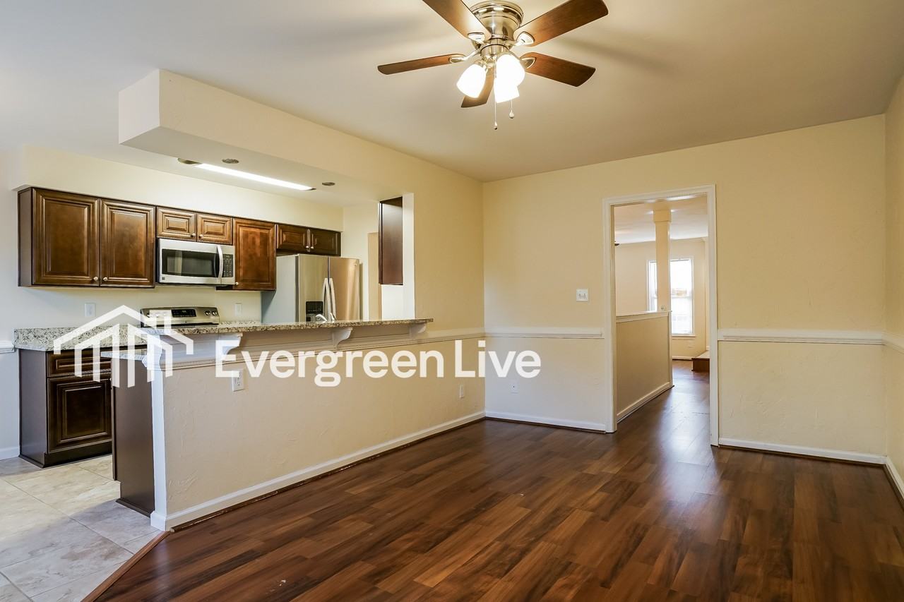 4773 Woods Edge Rd - Photo 5 of 15