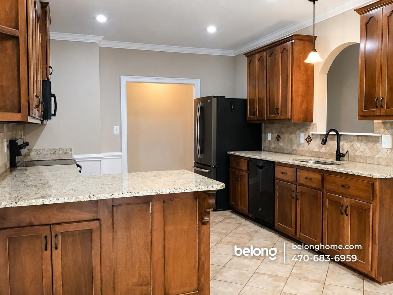 312 Loneoak Trl - Photo 4 of 10