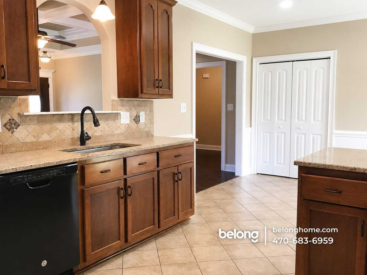312 Loneoak Trl - Photo 5 of 10