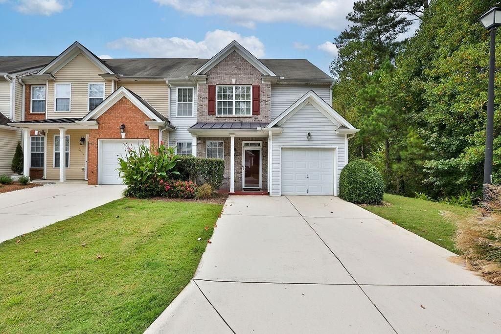 3081 Kentmere Dr - Photo 2 of 27