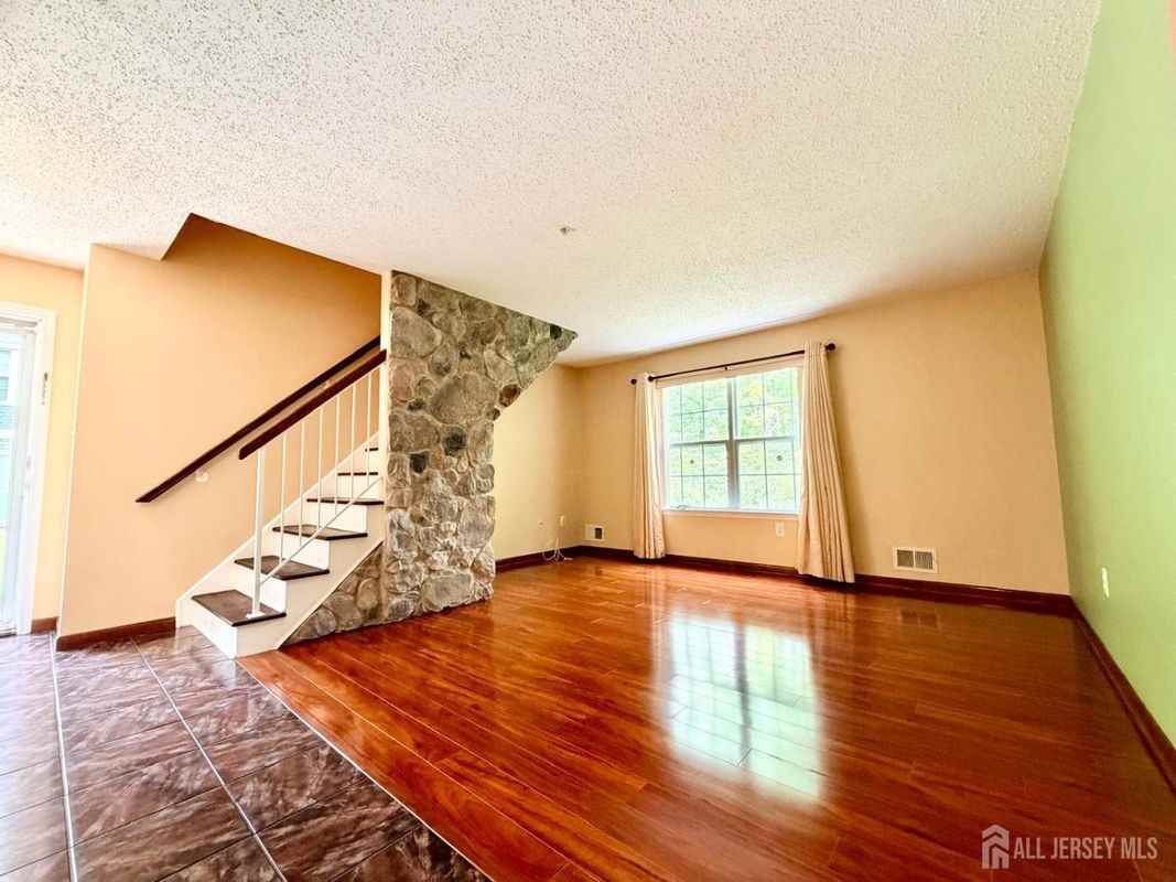191 Prestwick Way - Photo 4 of 20