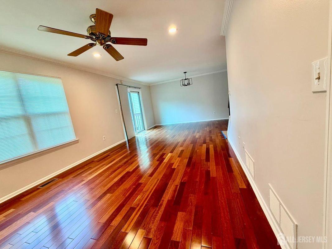12 Dogwood Dr - Photo 4 of 25