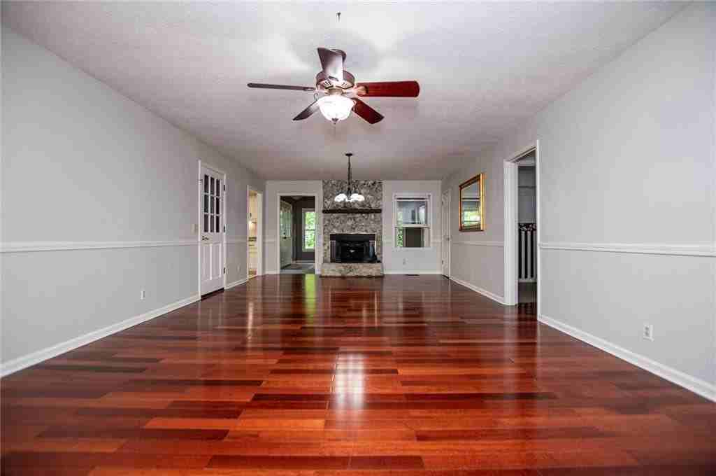 1499 Stonington Ct - Photo 6 of 50