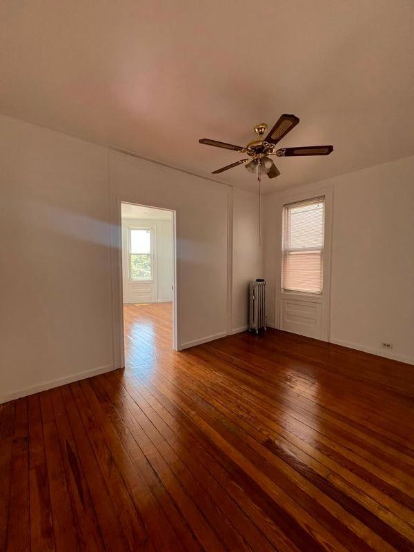 2215 Bruckner Blvd - Photo 2 of 7