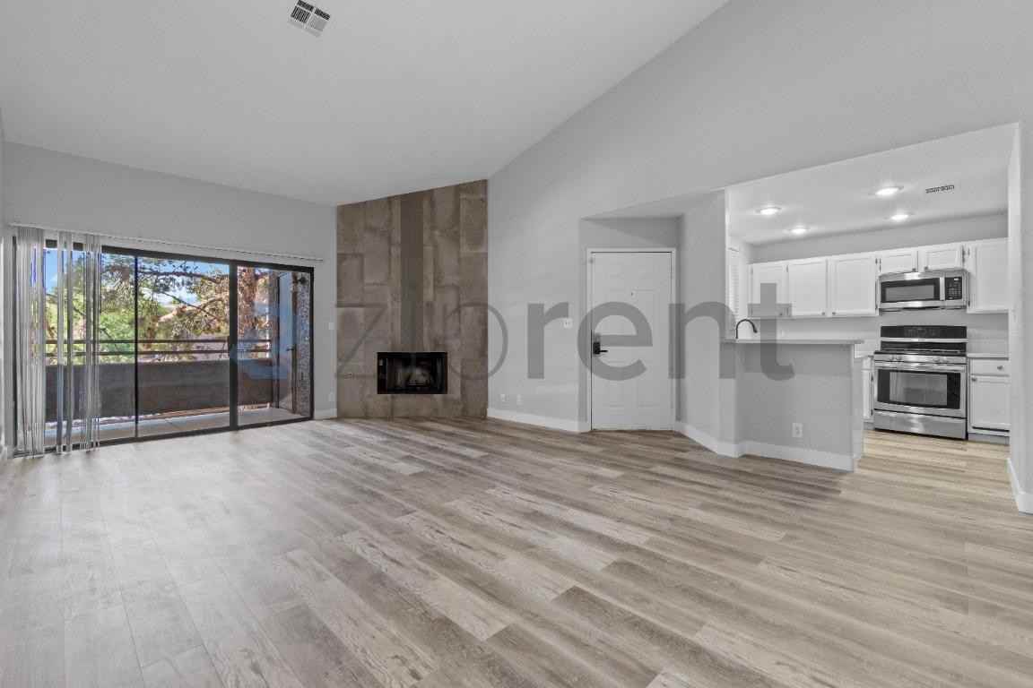5056 S Rainbow Blvd #203 - Photo 7 of 19