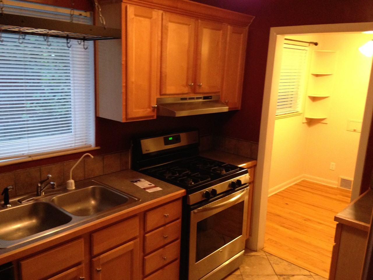 720 Poplar Street - Photo 4 of 45