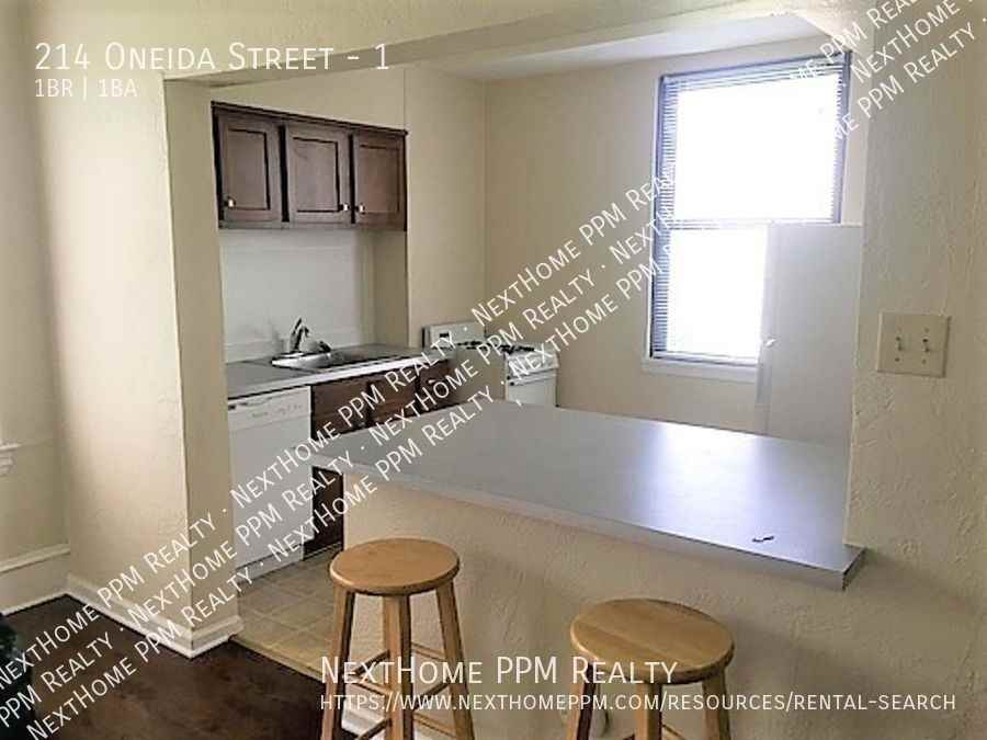 214 Oneida St #1 - Photo 7 of 21