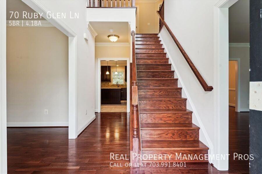 70 Ruby Glen Ln - Photo 7 of 50