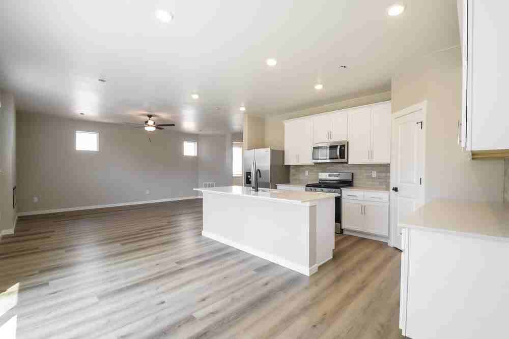 17942 E 94th Pl - Photo 6 of 20