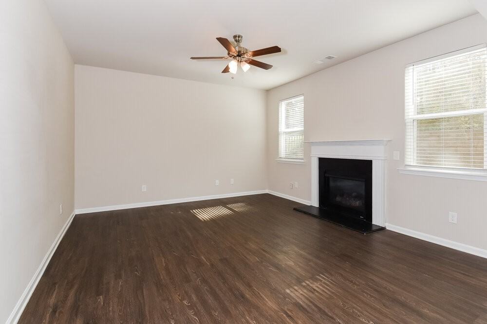 220 Foggy Creek Ln - Photo 4 of 17