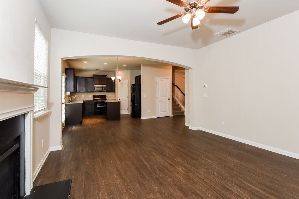 220 Foggy Creek Ln - Photo 6 of 17