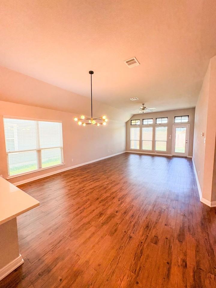 1218 Amber Dawn Dr - Photo 6 of 25