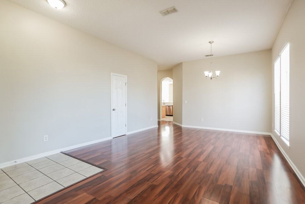 9446 Maidstone Mill Dr E - Photo 4 of 16