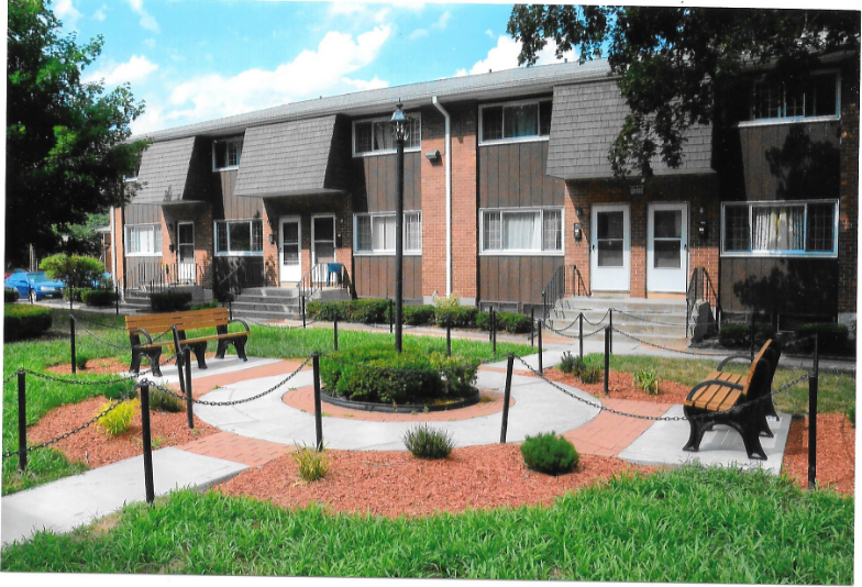 458 Middle Tpke W #14U - Photo 5 of 11