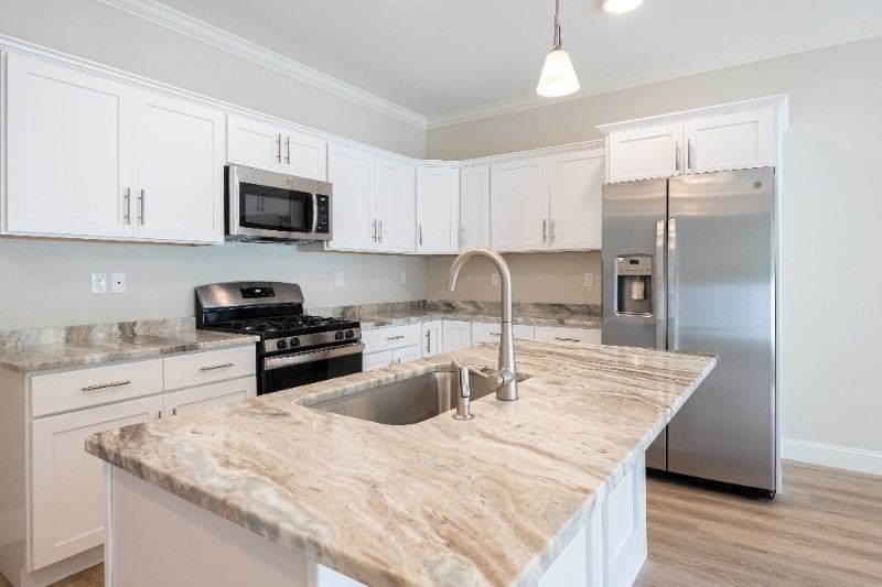 8 Edgewater Cir #8 - Photo 6 of 22
