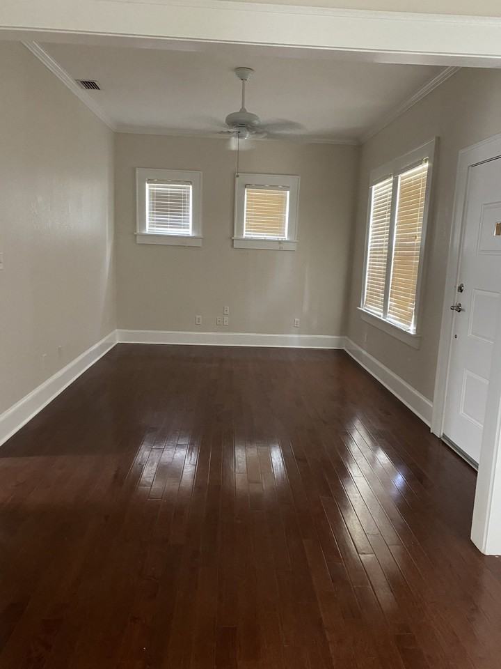 714 S Bungalow Ter - Photo 2 of 15