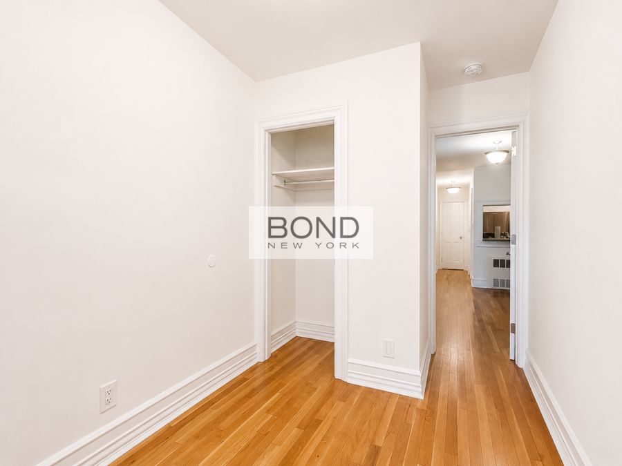338 E 70th St #B - Photo 6 of 9