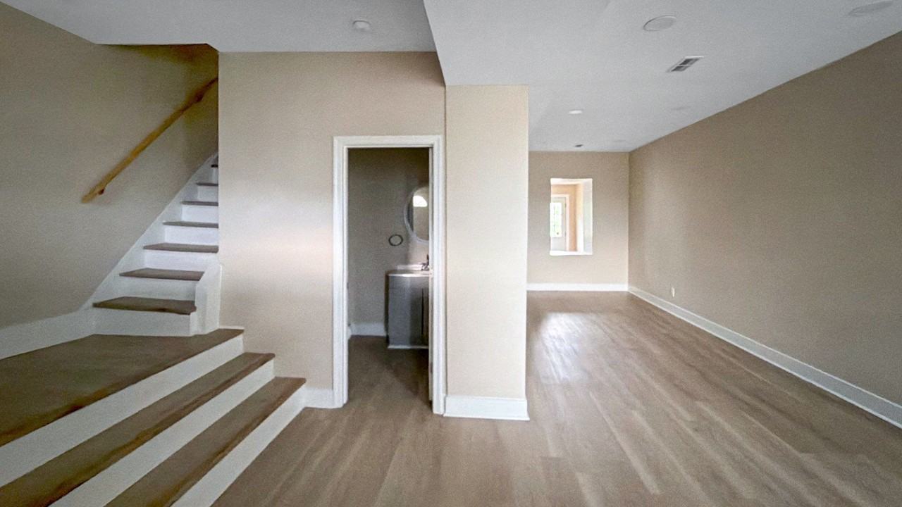 3411 Reisterstown Rd - Photo 4 of 28